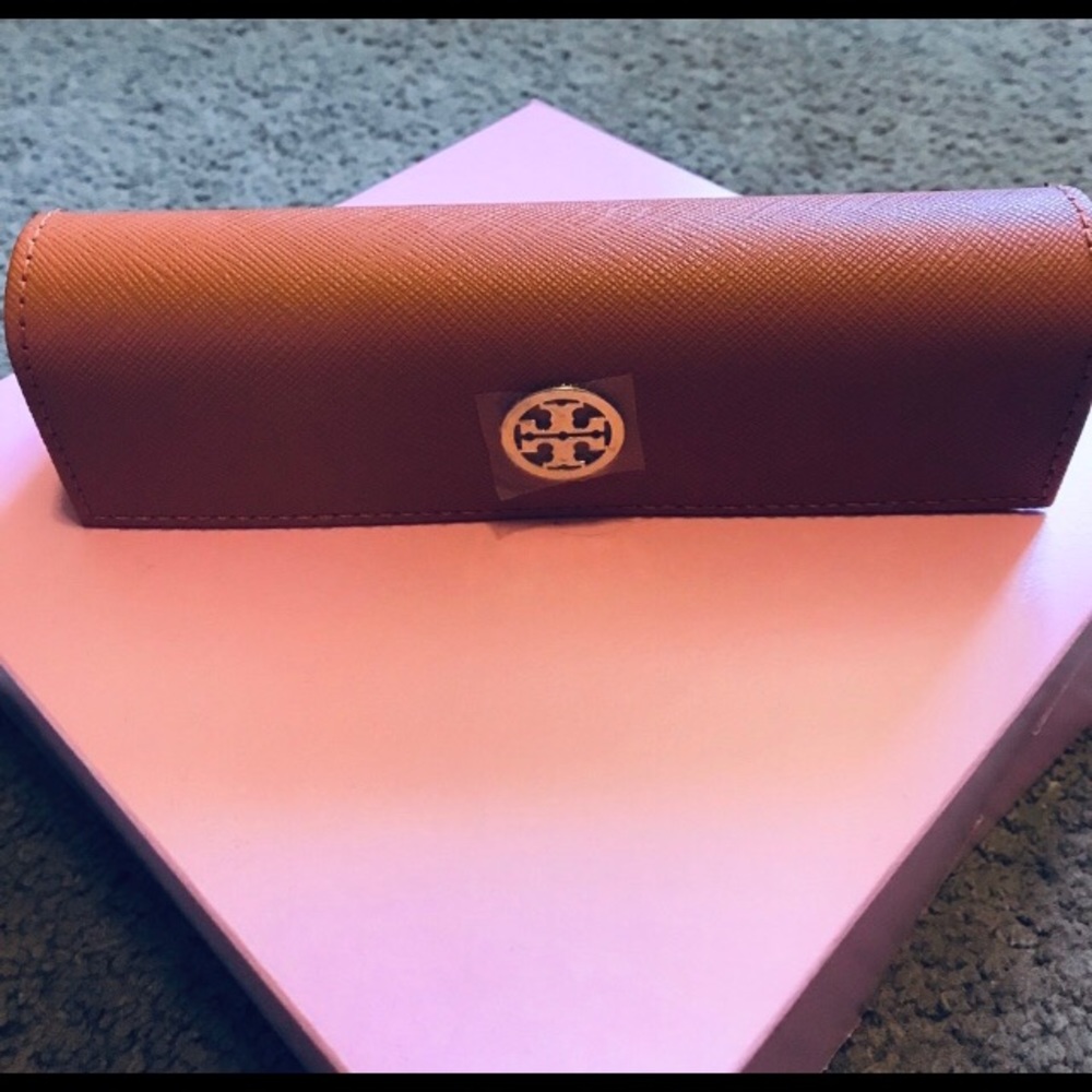 Tory Burch glasses case